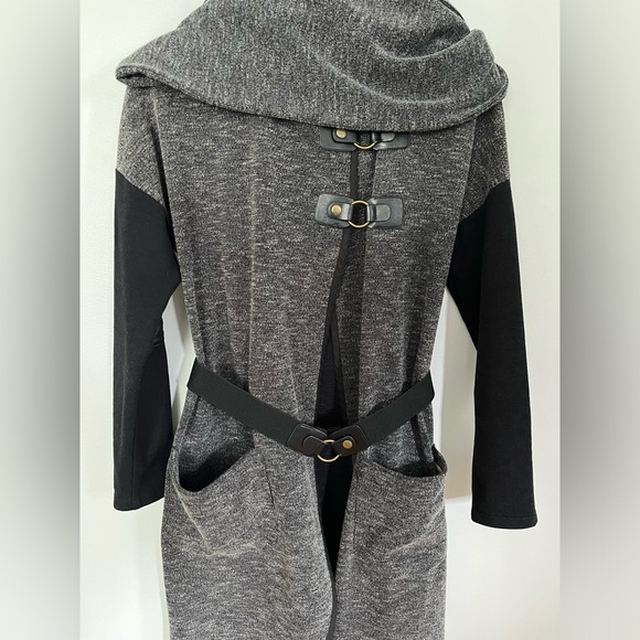 Rebecca King sweater - Picture 5 of 6